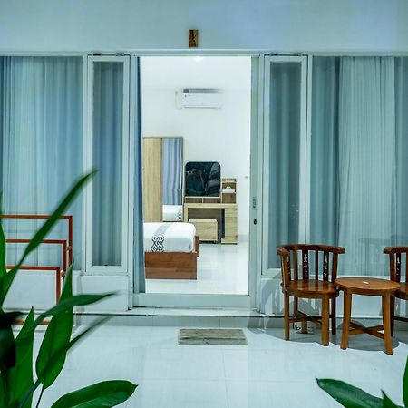 Hotel Turtle House Lombok à Kuta  Extérieur photo
