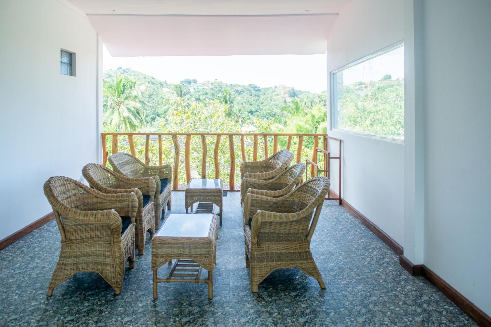 Hotel Turtle House Lombok à Kuta  Extérieur photo